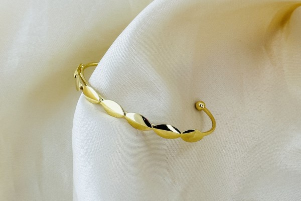 BRACELETE BANHO DOURADO