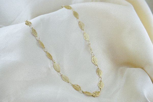 GARGANTILHA BANHO DOURADO