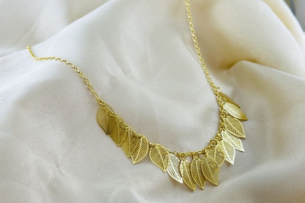 GARGANTILHA BANHO DOURADO